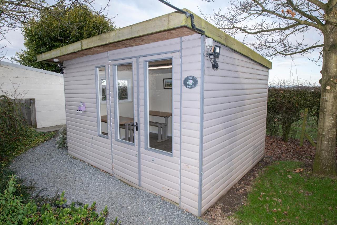 Seaways Glamping, Redwood Apartment Driffield Exterior foto